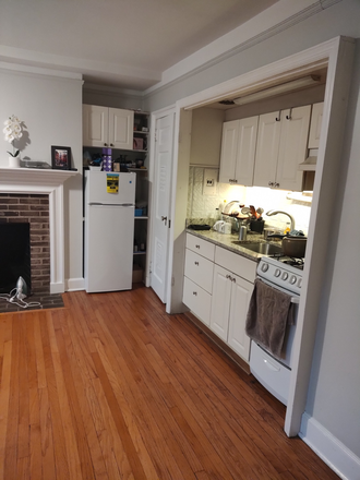KItchen - Furnished studio apt-Palmer Square West-Princeton
