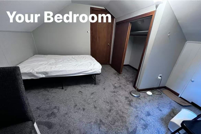 Bedroom - 🏠 [NEW] Sunny Bedroom in Sunderland for Rent | Perfect for UMASS Students | Move-in R House