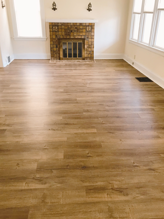 family room - 4 Bdrm, 2 Full Bath, off street parking, close to campus, w/d House