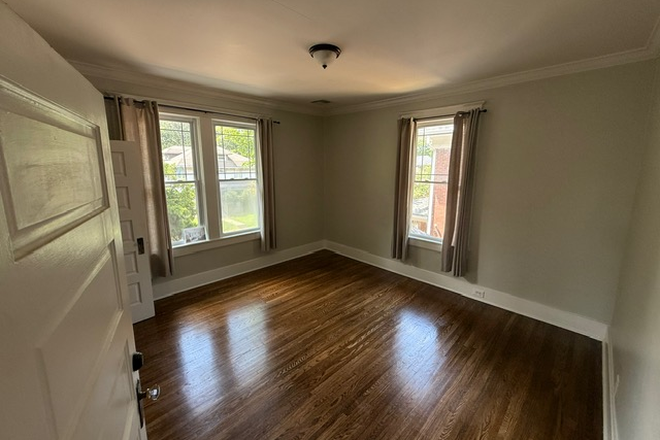 2nd Bedroom - 122 North Evergreen House