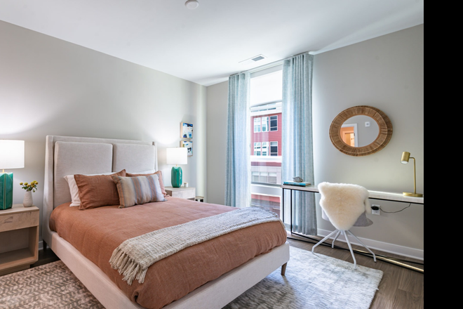 Bedroom - Aster, One Bedroom luxury apartment, 5 minute walk to campus **RENT IS NEGOTIABLE**