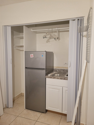 Food prep area - Studio WALK OR BIKE TO UM Campus, Coral Gables  - only 1.3 miles. Utilities included +Cable+Internet Apartments