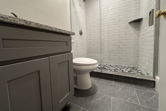 1 - AMAZING 3 bed 1 bath on Worcester St Apartments