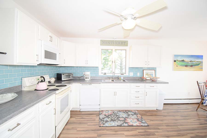 Kitchen - 11 Davisville Lane, Narragansett RI House