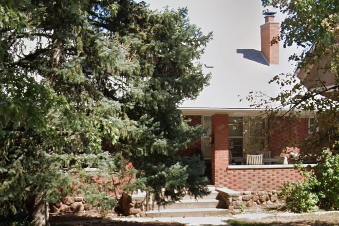 outside view - The Hotel House