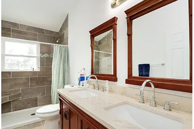 Bathroom - $1,400 / 6br - 2875ft2 - Sublet spring desirable univ hill area (univ hill boulder) House