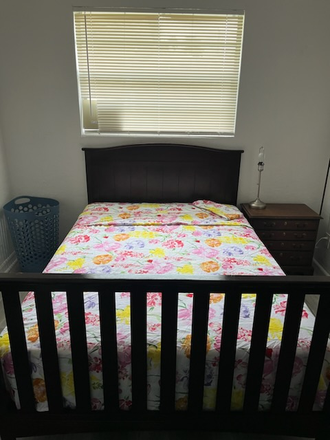 Bedroom - Alumni House Women's Residence