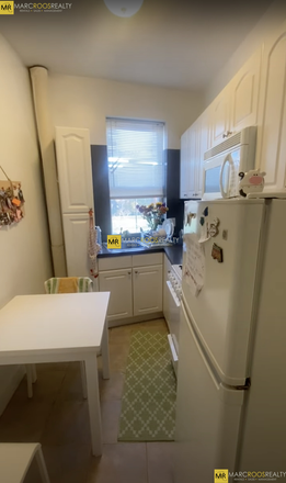 Kitchen - Park Dr Studio avail Jan. 1! Pet friendly!