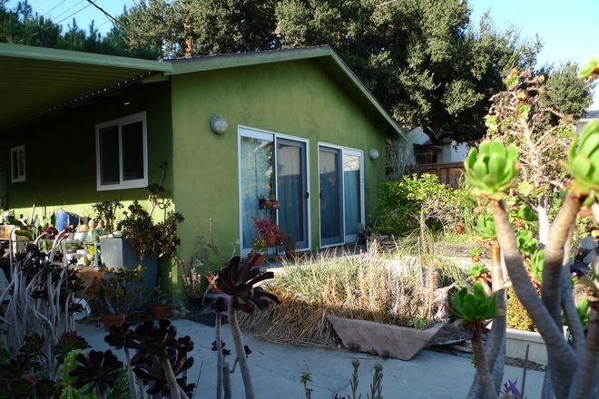 Exterior View of Cottage/Studio - Cottage/Studio with Garden Views in La Crescenta nr:Montrose/ La Canada Flint. Rental