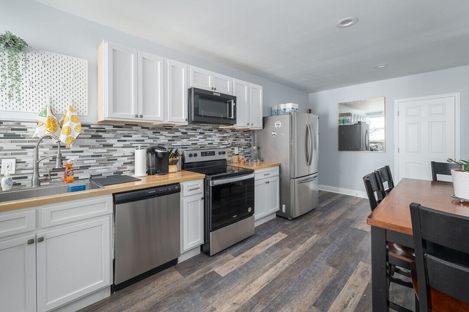 Kitchen - Upgraded and furnished 2 Bedroom