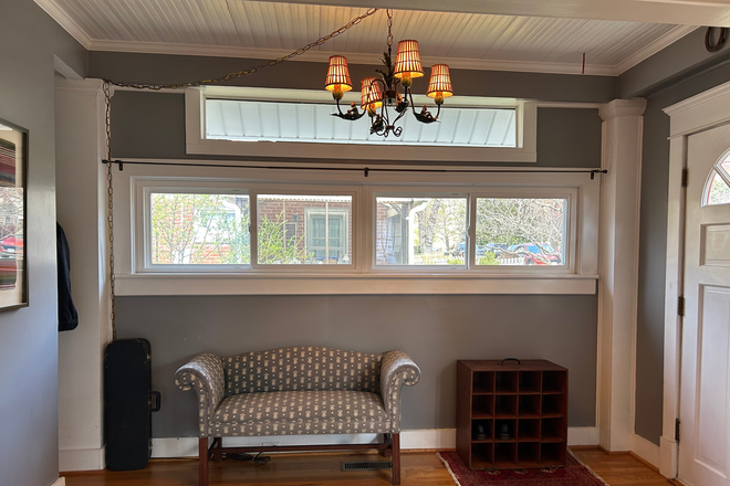 Foyer - 3BD/2BA House in a Family Friendly Area -- Close to Campus & Hospital