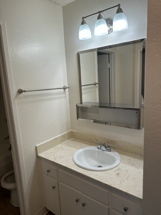 bathroom - Warring Street Apartments