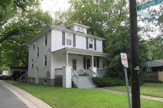 Front - WALK TO CAMPUS/ 7007 DARTMOUTH AVE. House