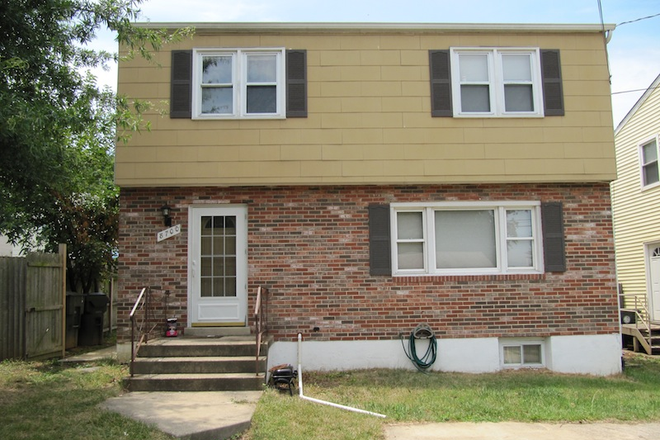 House front - Nice room for rent - All Utilities included! - Walk to UMD