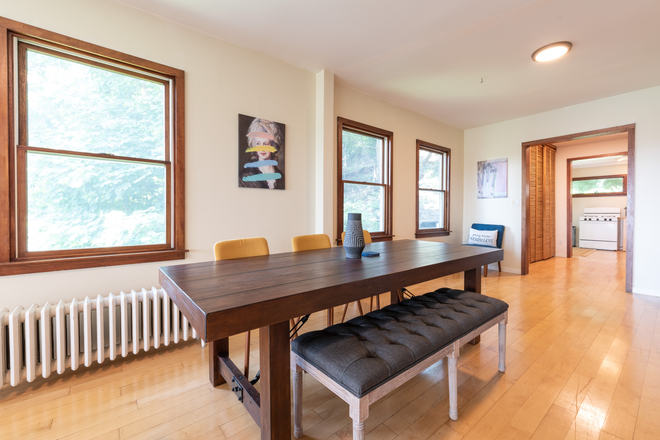 dining - Large loft style furnished 2bd in Edgewater's gold coast, 5 min walk to Manhattan ferry
