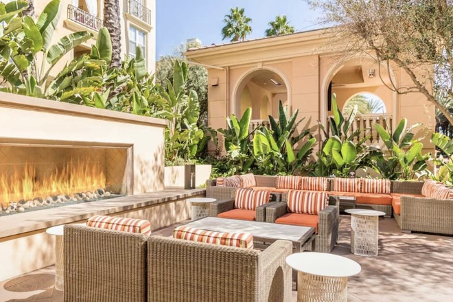 Outdoor area - Townhome - close to UCI Campus and Business District