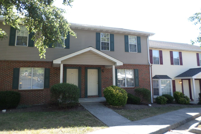  - 4 Bedroom 2.5 Bath Townhouse