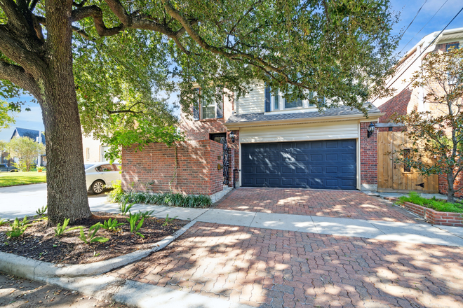 Street View - Mandell Townhouse -Castle Court Neighborhood