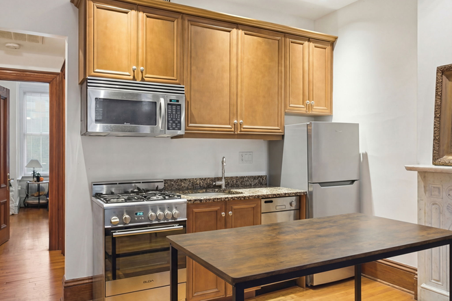 Call NOW for showings! 617-236-8600 - TREMONT ST - *HALF FEE* LUXE COZY BROWNSTONE 2BR AT BRIGHAM CRCL FOR *6/1/2026* W/ LNDRY IN BLDNG Apartments