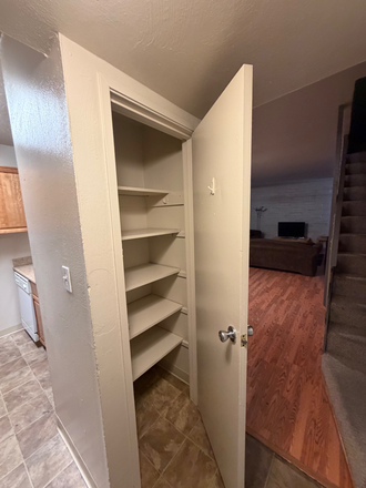 Pantry - PRIME CAMPUS LOCATION! Walk to classes & University Blvd. Condo