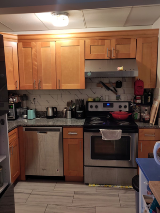 kitchen - Room in cute all-female shared apartment