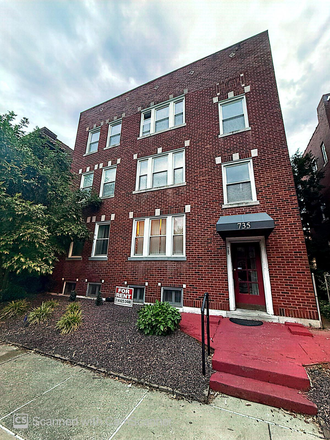 Outside Street View - The Loop Apartments