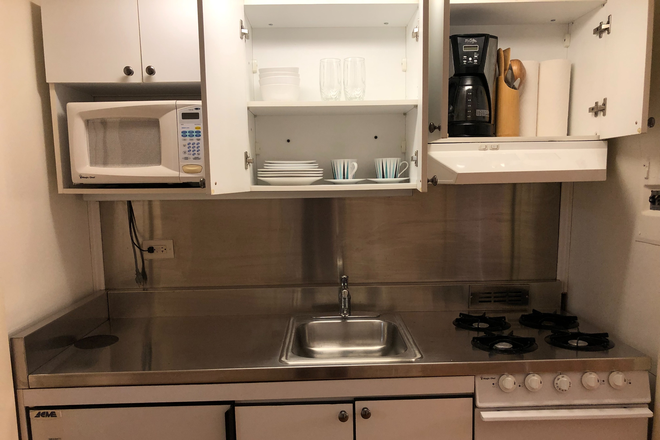 Equipped compact kitchen - Furnished studio apt-Nassau St-Princeton