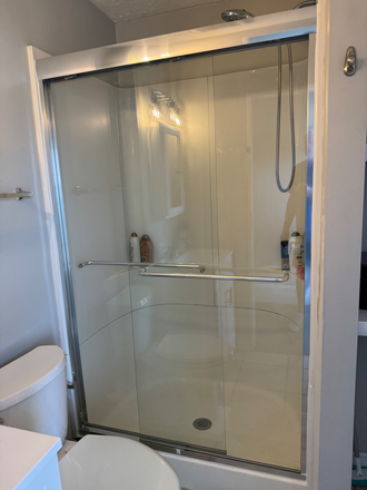 Upstairs Bathroom - Netflix and Chill - 4 Bedroom/2 Bath…Furnished. House