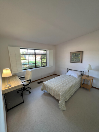 Single Bedroom - Large Furnished Room Next to Campus