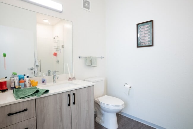 Bathroom - Studio URGENT Lease Takeover Apartments