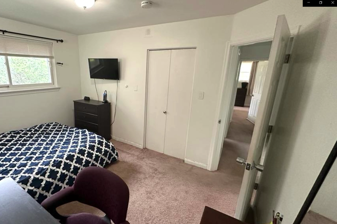 Bedroom - Spacious 5-Room House with Front & Backyard Near UMD