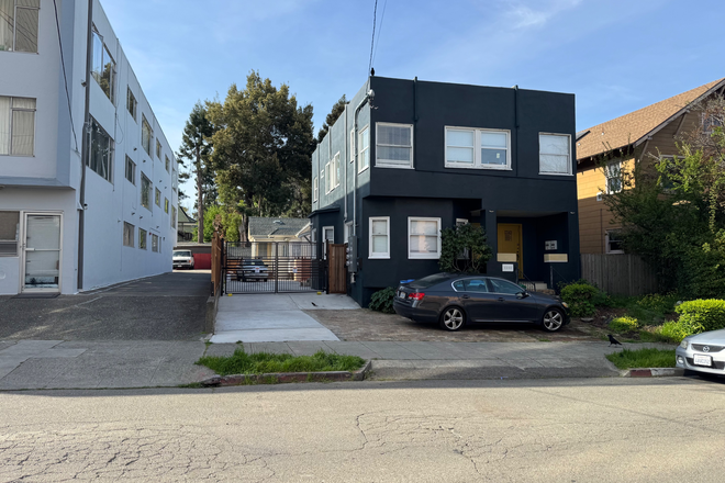 Loft is located behind this automatic gate to parking - A unique loft  10 minute walk to UCB