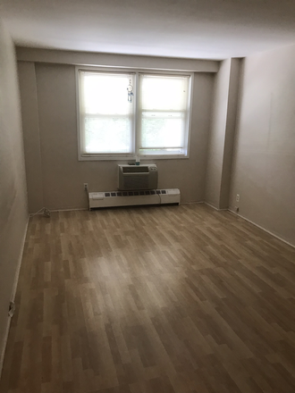 bedroom - 1BR Apartment in Stamford Downtown – Walk to UConn, Easy NYC Commute