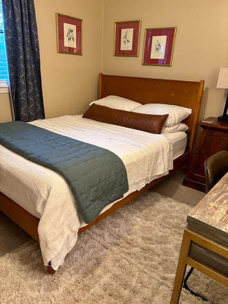 Bedroom with full-sized bed - Stylish Full-sized Bedroom with DESK in Fully Furnished Home- Everything Included