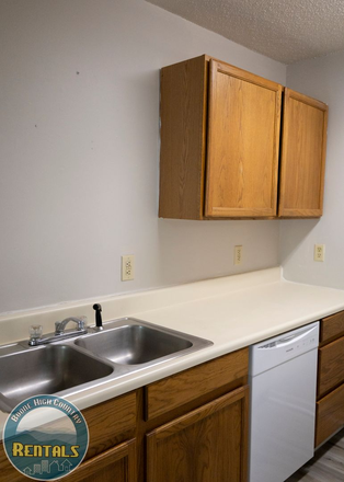 Photo - New River Farms - 4bd/2ba: Centrally Located! Pet Friendly! Apartments