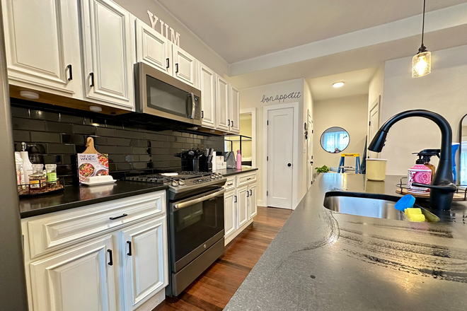 Kitchen - Beautiful newly renovated four Bedroom a few steps from Campus.