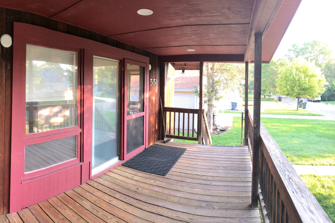 Front deck - 551 Cornell Ave_ room for rent House