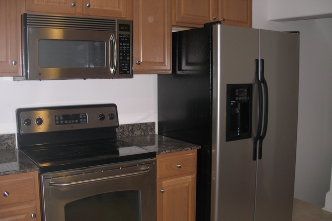 Kitchen - Amazing Deal on a BIG House!