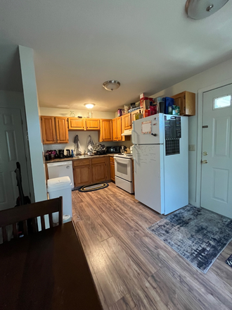 Kitchen - East Amherst Village Apartments