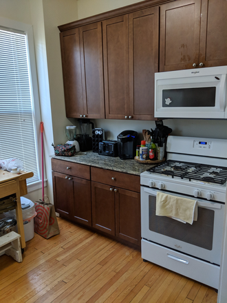 Kitchen - 1854 Roblyn - 3 BR in Triplex; Great Location, close to Merriam Park Duplex