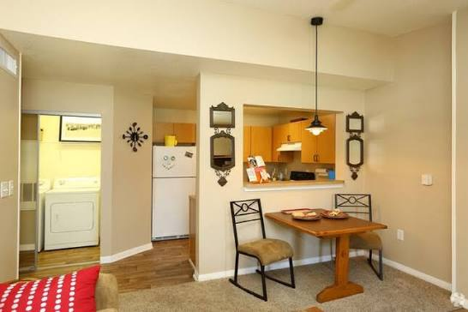 Common Area and Kitchen - Reveille Ranch
