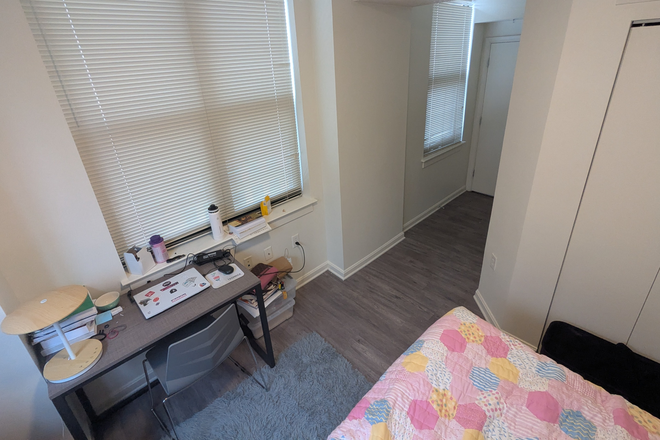 Bedroom (Angle 1) - University View - Bedroom 721C Tower 1