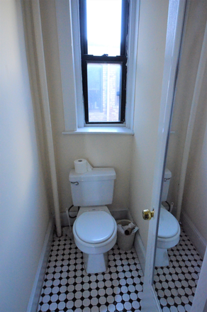 103 Hemenway St - NO Broker's Fee!! - Avail 9/1 - Great location!! GORGEOUS, BRIGHT & IMPRESSIVE HUGE 3 Bed Split (4 Apartments