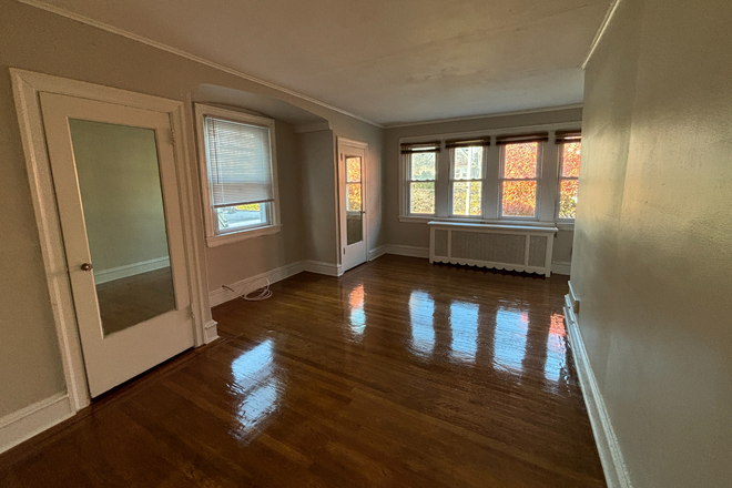 Living Room - Looking for space, comfort and a touch of luxury? This is the perfect home for you!