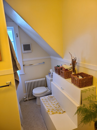 bathroom - 1-bedroom Porter Sq $2450, offstreet parking, 2 minutes to redline Apartments