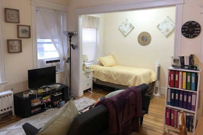 bedroom - Large alcove Studio in Fenway across from City Target walk to Campus Apartments