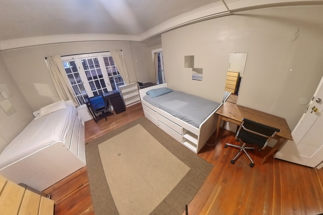 Room 2 - 2C (Triple)  Kluegel house 2025-2026