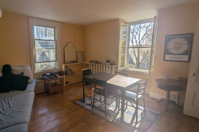 Living Room - Harvard Sq. 2BR Summer (Can Rent Room Separately)