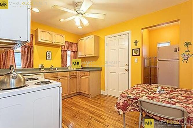 Call NOW for showings! 617-236-8600 - BOSTON AVE - *6/1/2026* 3BR/1BA NEAR TUFTS W/ LNDRY IN BLDNG, NRTL PRKING, DW, EIK, PRIVATE PORCH! Apartments