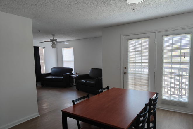 Dinning and living room - Courtyard at UMD